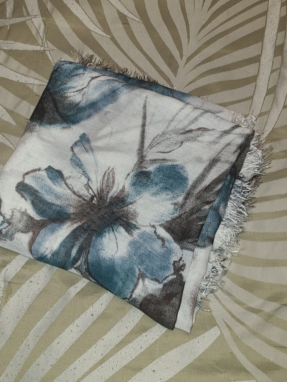 Nardi & Tagliaferri Blue Gray Floral Scarf Wrap, Made in Italy - Picture 5 of 6